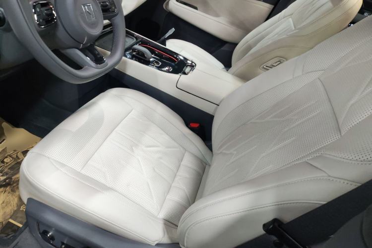 Used Zeekr 009 2024 Six-Seat Executive Version 4WD 108 kWh Left Front Seat