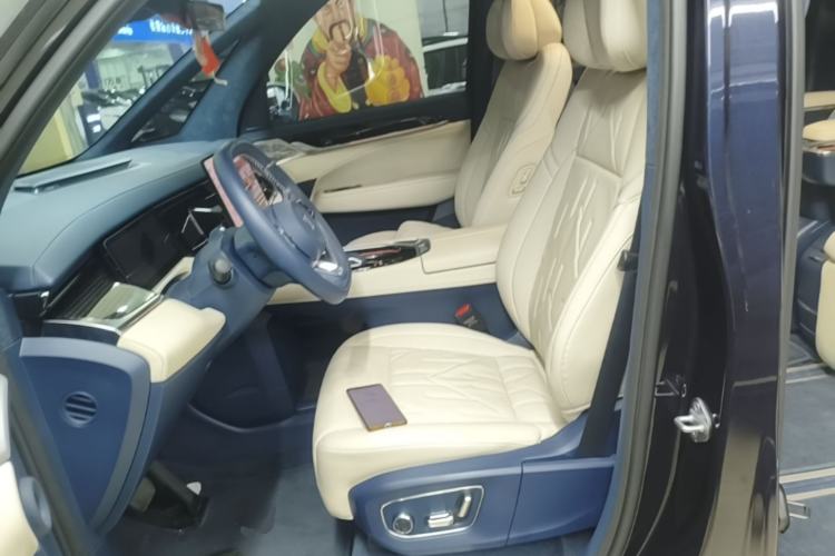 Used Zeekr 009 2024 Six-Seat Executive Version 4WD 140 kWh Left Front Seat