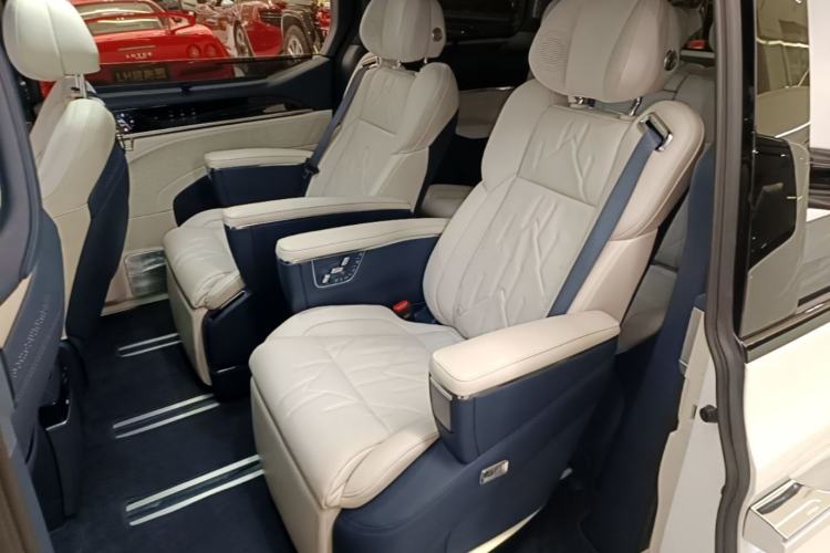 Used Zeekr 009 2024 7-Seater Aisle Version 108 kWh Left Rear Seat