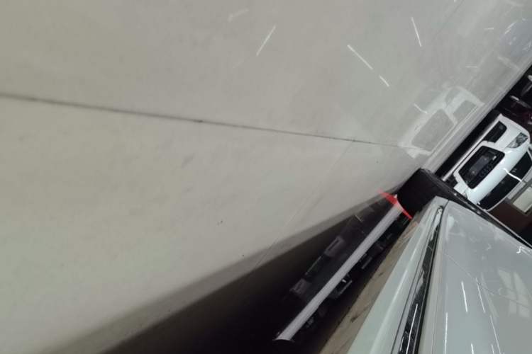 Used Zeekr 009 2024 Six-Seat Executive Version 4WD 108 kWh Left Side Sill