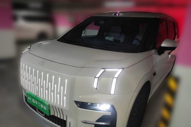 Used Zeekr 009 2024 7-Seater Aisle Version 108 kWh