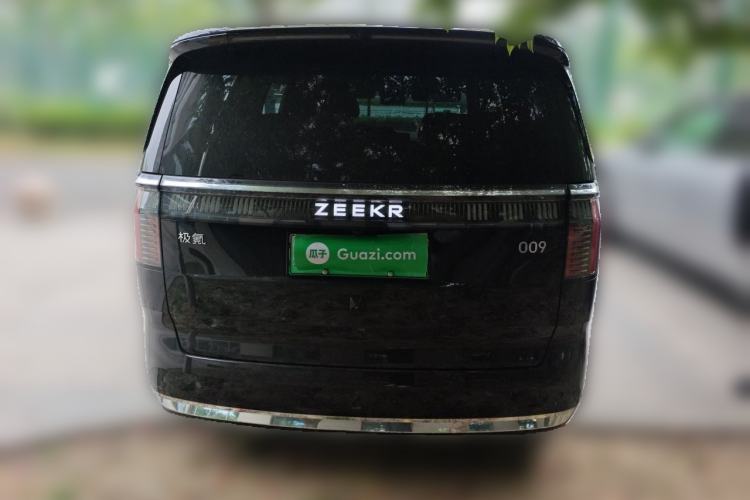 Used Zeekr 009 2024 7-Seater Walk-Through Version Four-Wheel Drive 108 kWh Rear