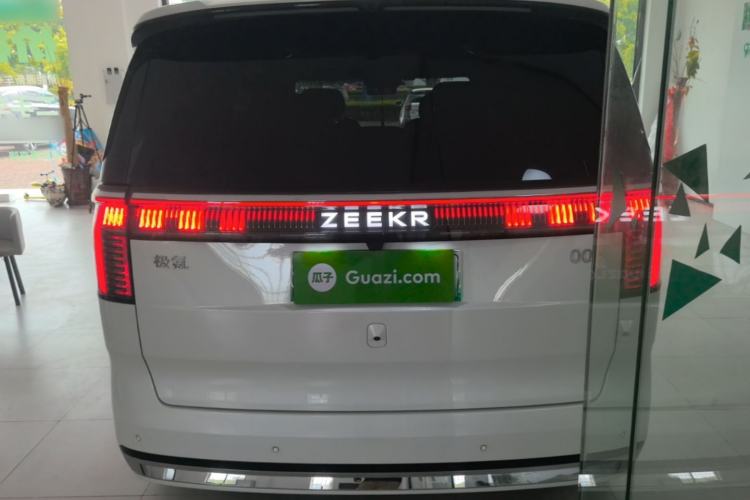 Used Zeekr 009 2024 7-Seater Walk-through Version 4WD 140 kWh Rear