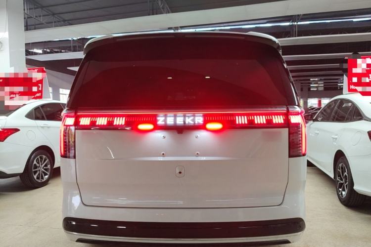 Used Zeekr 009 2024 Six-Seat Executive Version 4WD 108 kWh Rear
