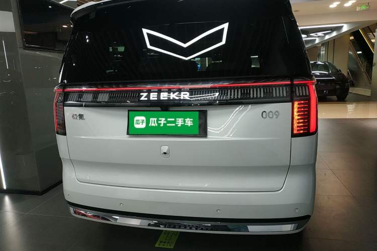 Used Zeekr 009 2024 Six-Seat Executive Version 4WD 108 kWh Rear