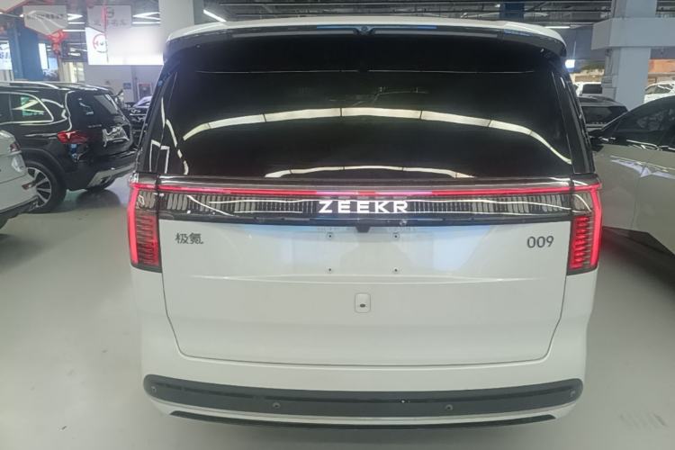 Used Zeekr 009 2024 7-Seater Aisle Version 108 kWh Rear