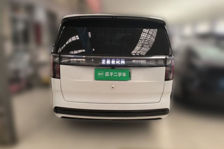 Used Zeekr 009 2024 7-Seater Walk-Through Version Four-Wheel Drive 108 kWh Rear