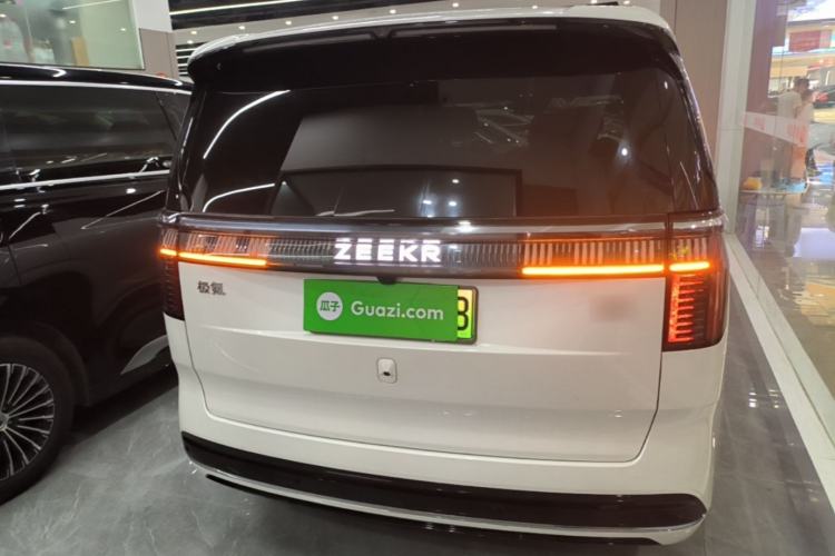 Used Zeekr 009 2024 Six-Seat Executive Version 4WD 108 kWh Rear
