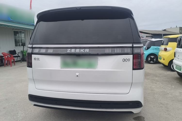 Used Zeekr 009 2024 Six-Seat Executive Version 4WD 140 kWh Rear