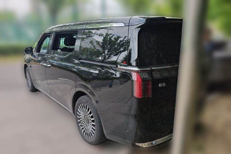 Used Zeekr 009 2024 7-Seater Walk-Through Version Four-Wheel Drive 108 kWh Rear Left 45 Deg