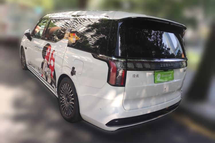 Used Zeekr 009 2024 7-Seater Walk-Through Version Four-Wheel Drive 108 kWh Rear Left 45 Deg