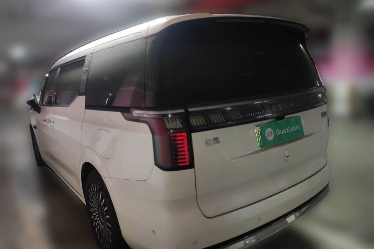 Used Zeekr 009 2024 7-Seater Aisle Version 108 kWh Rear Left 45 Deg