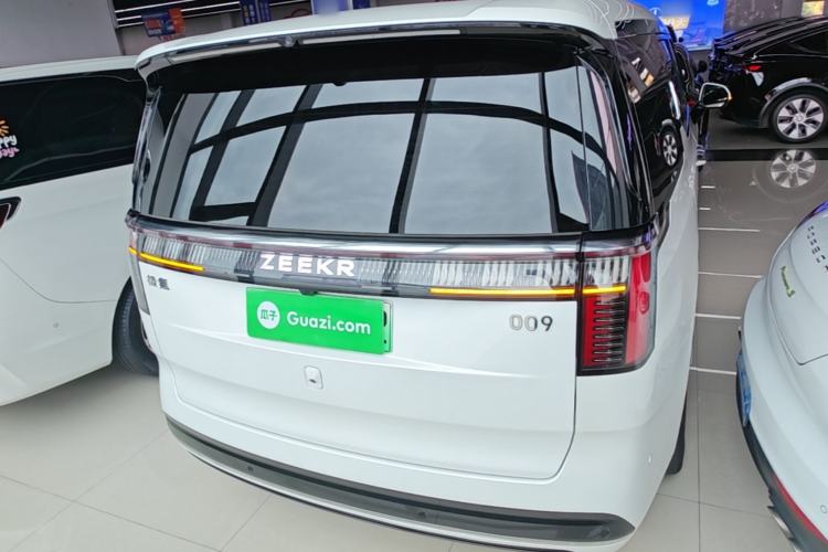 Used Zeekr 009 2024 Six-Seat Executive Version 4WD 108 kWh Rear