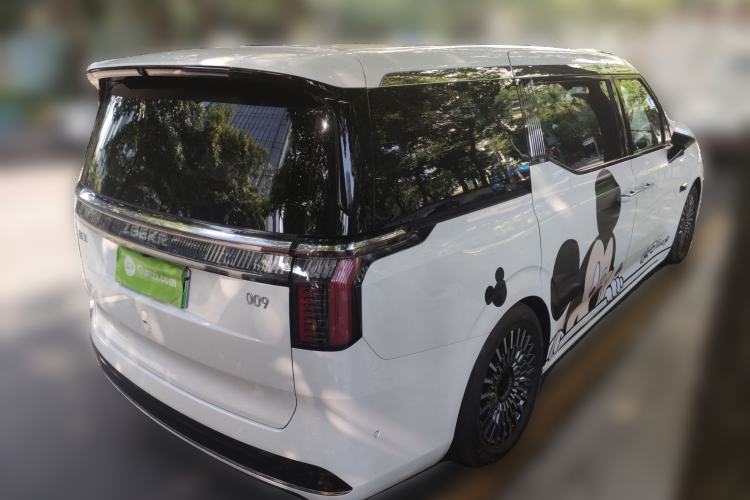 Used Zeekr 009 2024 7-Seater Walk-Through Version Four-Wheel Drive 108 kWh Rear Right 45 Deg
