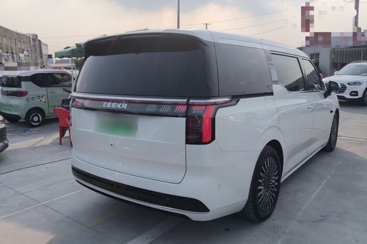 Used Zeekr 009 2024 7-Seater Walk-Through Version Four-Wheel Drive 108 kWh Rear Right 45 Deg