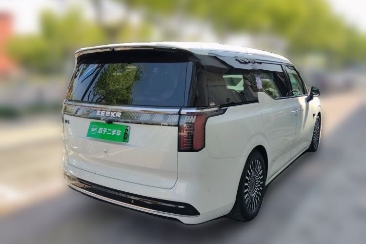 Used Zeekr 009 2024 Six-Seat Executive Version 4WD 108 kWh Rear Right 45 Deg