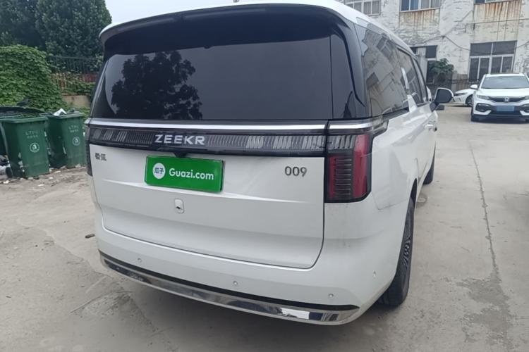 Used Zeekr 009 2024 Six-Seat Executive Version 4WD 108 kWh Rear Right 45 Deg