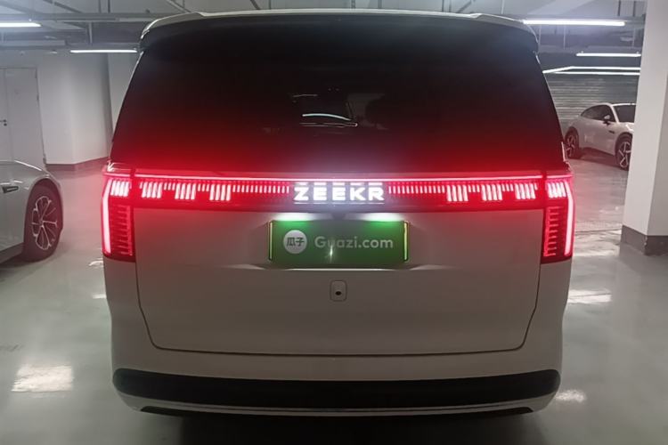 Used Zeekr 009 2024 7-Seater Aisle Version 108 kWh Rear