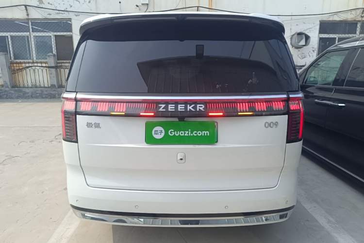 Used Zeekr 009 2024 Six-Seat Executive Version 4WD 108 kWh Rear