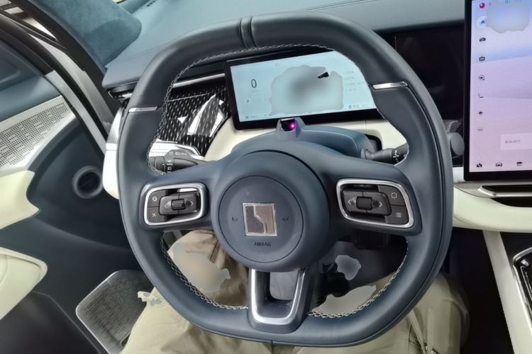 Used Zeekr 009 2024 Six-Seat Executive Version 4WD 108 kWh Steering Wheel