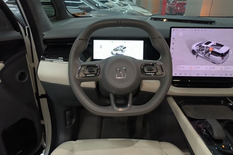Used Zeekr 009 2024 Six-Seat Executive Version 4WD 108 kWh Steering Wheel