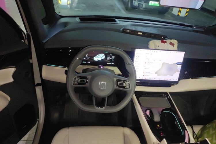 Used Zeekr 009 2024 7-Seater Aisle Version 108 kWh Steering Wheel