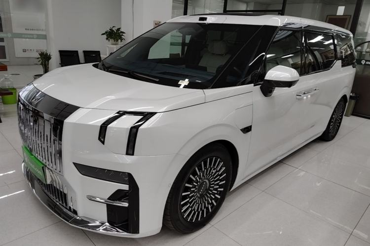 Zeekr 009 2024 7-Seater Walk-Through Version Four-Wheel Drive 108 kWh