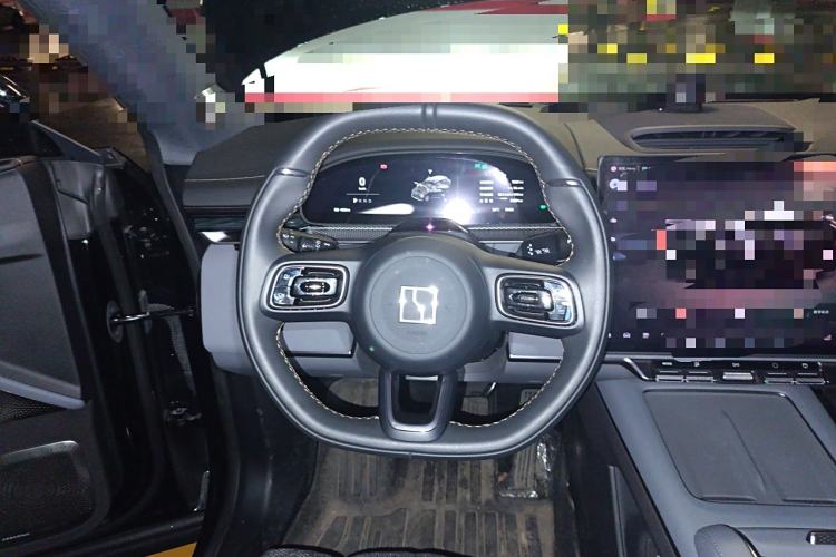 Used Zeekr 7X 2025 75 kWh Rear-Wheel Drive Intelligent Driving Version Steering Wheel