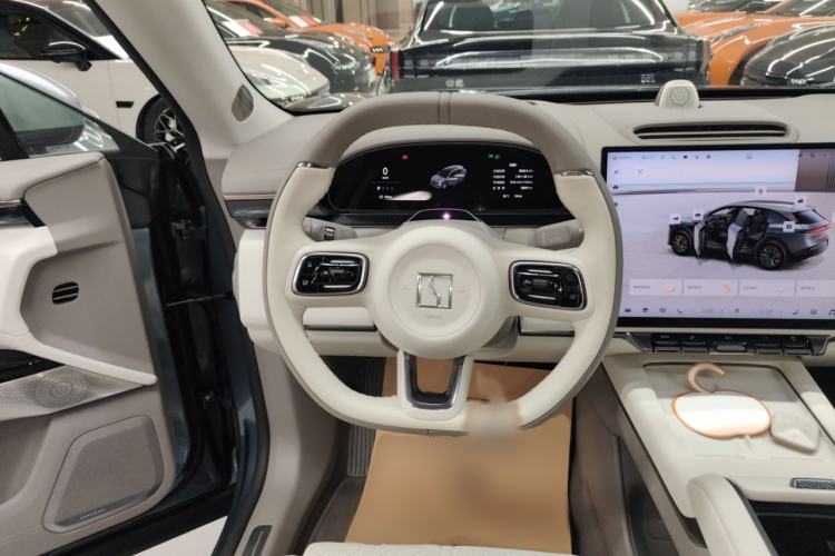 Used Zeekr 7X 2025 75 kWh Rear-Wheel Drive Intelligent Driving Version Steering Wheel