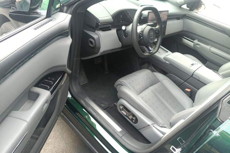 Used Zeekr 7X 2025 75 kWh Rear-Wheel Drive Intelligent Driving Version Driver Seat