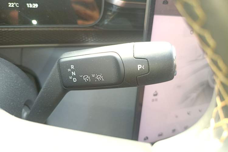 Used Zeekr 7X 2025 75 kWh Rear-Wheel Drive Intelligent Driving Version Gear Lever