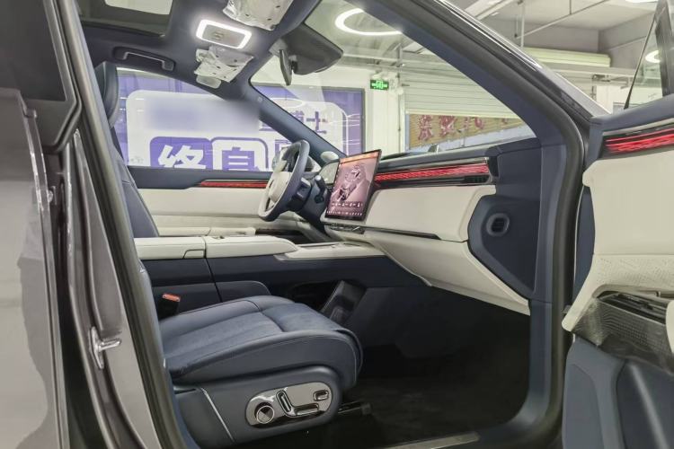 Used Zeekr 7X 2025 75 kWh Rear-Wheel Drive Intelligent Driving Version Interior 1