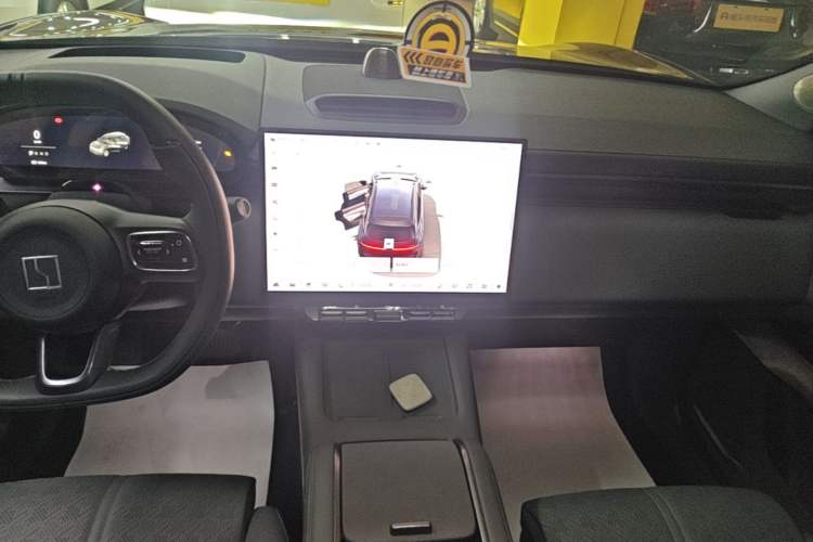 Used Zeekr 7X 2025 100 kWh Long-Range Rear-Wheel Drive with Intelligent Driving Features Audio And AC Panel