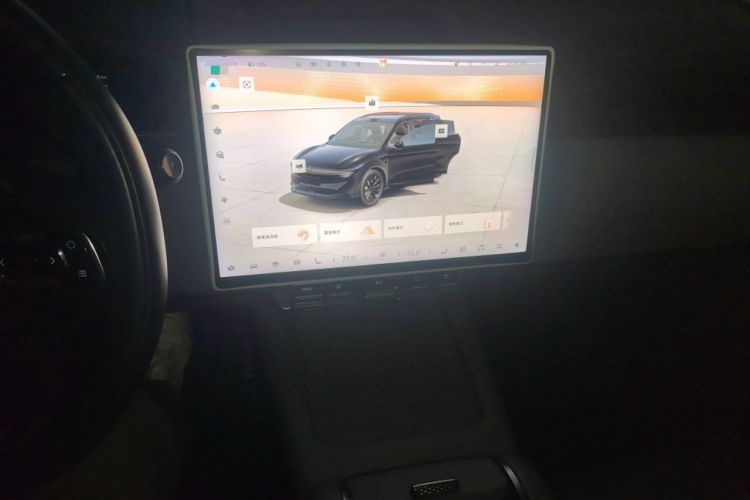 Used Zeekr 7X 2025 75 kWh Rear-Wheel Drive Intelligent Driving Version Audio And AC Panel