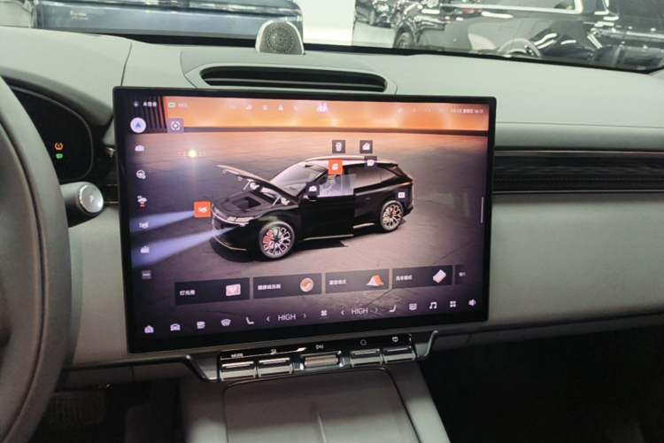 Used Zeekr 7X 2025 75 kWh Rear-Wheel Drive Intelligent Driving Version Audio And AC Panel