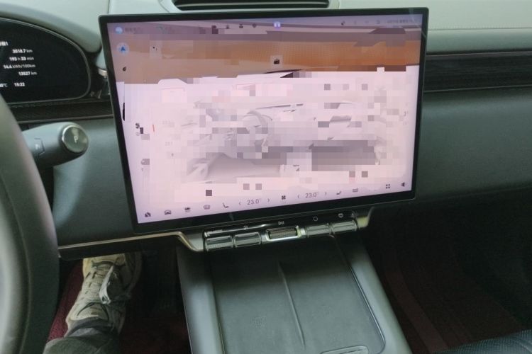 Used Zeekr 7X 2025 75 kWh Rear-Wheel Drive Intelligent Driving Version Audio And AC Panel