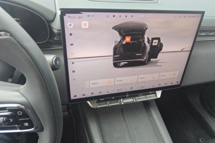 Used Zeekr 7X 2025 100 kWh Long-Range Rear-Wheel Drive with Intelligent Driving Features Audio And AC Panel
