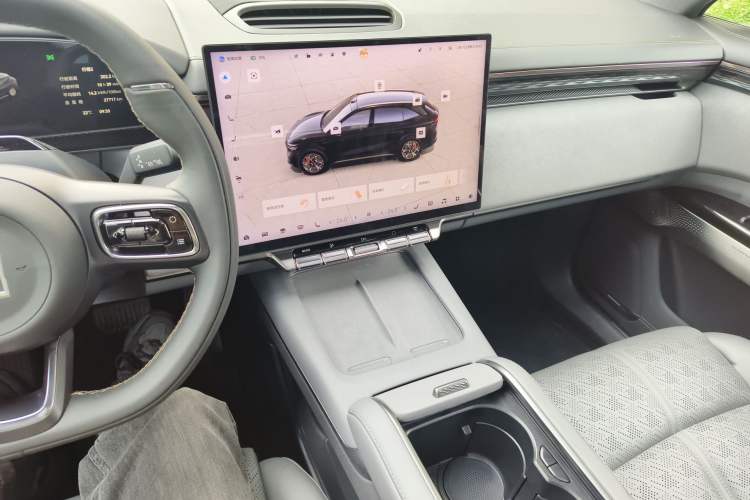 Used Zeekr 7X 2025 100 kWh Long-Range Rear-Wheel Drive with Intelligent Driving Features Audio And AC Panel