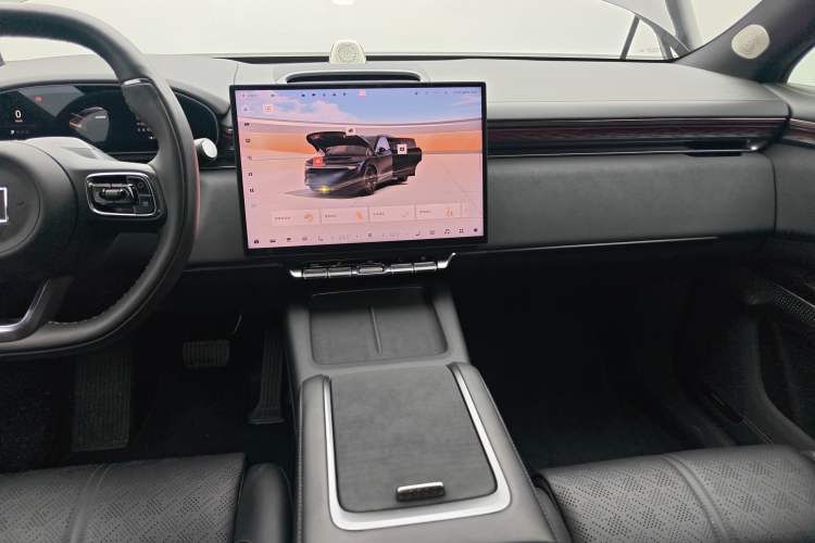 Used Zeekr 7X 2025 100 kWh Long-Range Rear-Wheel Drive with Intelligent Driving Features Audio And AC Panel