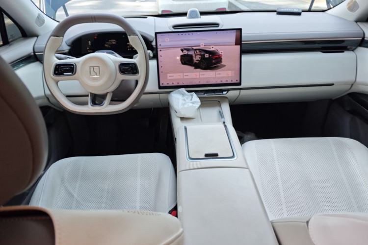 Used Zeekr 7X 2025 75 kWh Rear-Wheel Drive Intelligent Driving Version Center Console