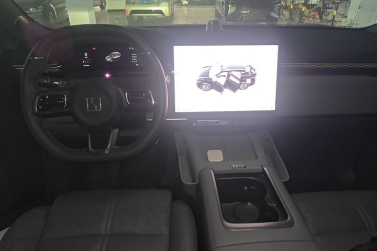 Used Zeekr 7X 2025 75 kWh Rear-Wheel Drive Intelligent Driving Version Center Console