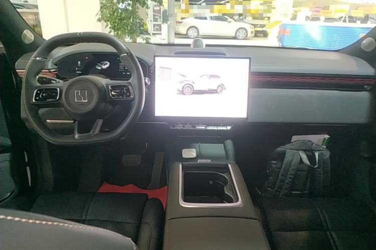 Used Zeekr 7X 2025 100 kWh Long-Range Rear-Wheel Drive with Intelligent Driving Features Center Console