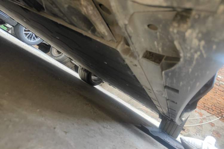 Used Zeekr 7X 2025 100 kWh Long-Range Rear-Wheel Drive with Intelligent Driving Features Chassis Front Left