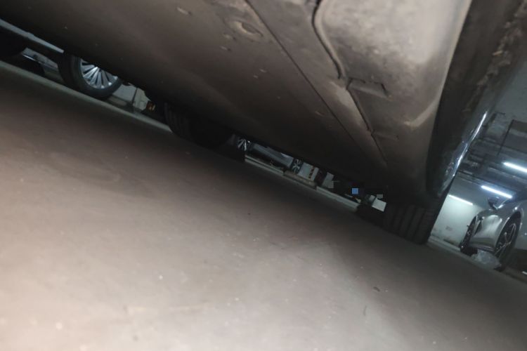 Used Zeekr 7X 2025 75 kWh Rear-Wheel Drive Intelligent Driving Version Chassis Front Left