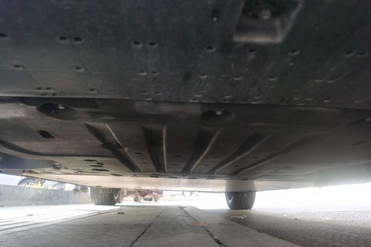 Used Zeekr 7X 2025 75 kWh Rear-Wheel Drive Intelligent Driving Version Chassis Front