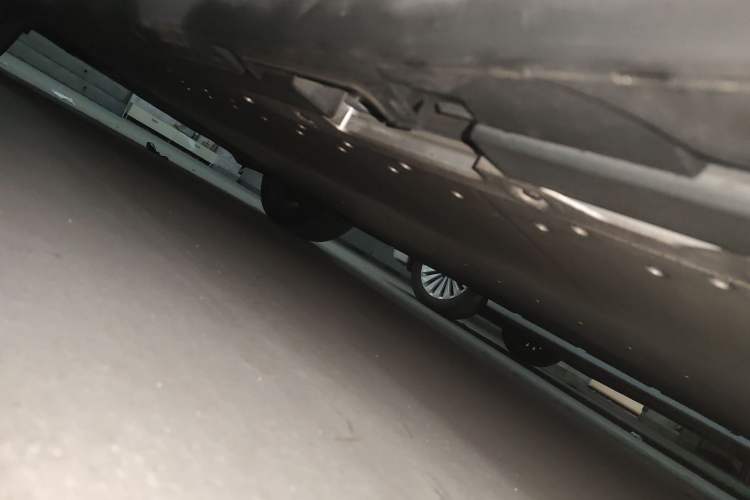 Used Zeekr 7X 2025 75 kWh Rear-Wheel Drive Intelligent Driving Version Chassis Rear Left