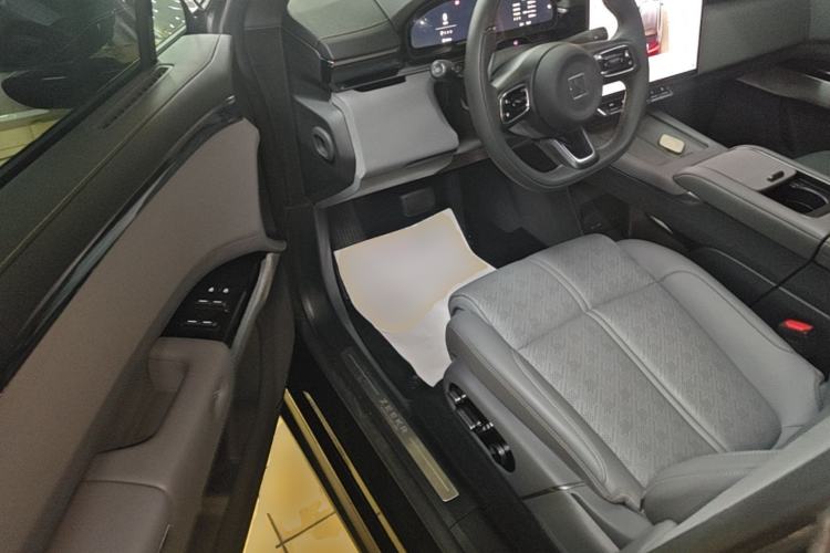 Used Zeekr 7X 2025 100 kWh Long-Range Rear-Wheel Drive with Intelligent Driving Features Driver Seat
