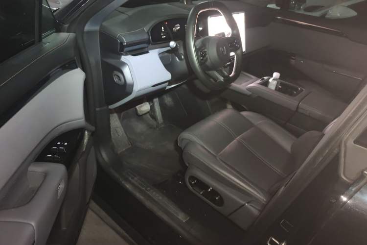 Used Zeekr 7X 2025 75 kWh Rear-Wheel Drive Intelligent Driving Version Driver Seat