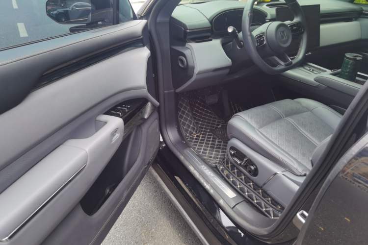Used Zeekr 7X 2025 100 kWh Long-Range Rear-Wheel Drive with Intelligent Driving Features Driver Seat