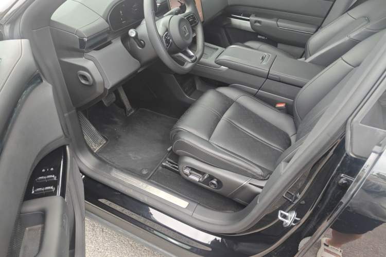 Used Zeekr 7X 2025 100 kWh Long-Range Rear-Wheel Drive with Intelligent Driving Features Driver Seat